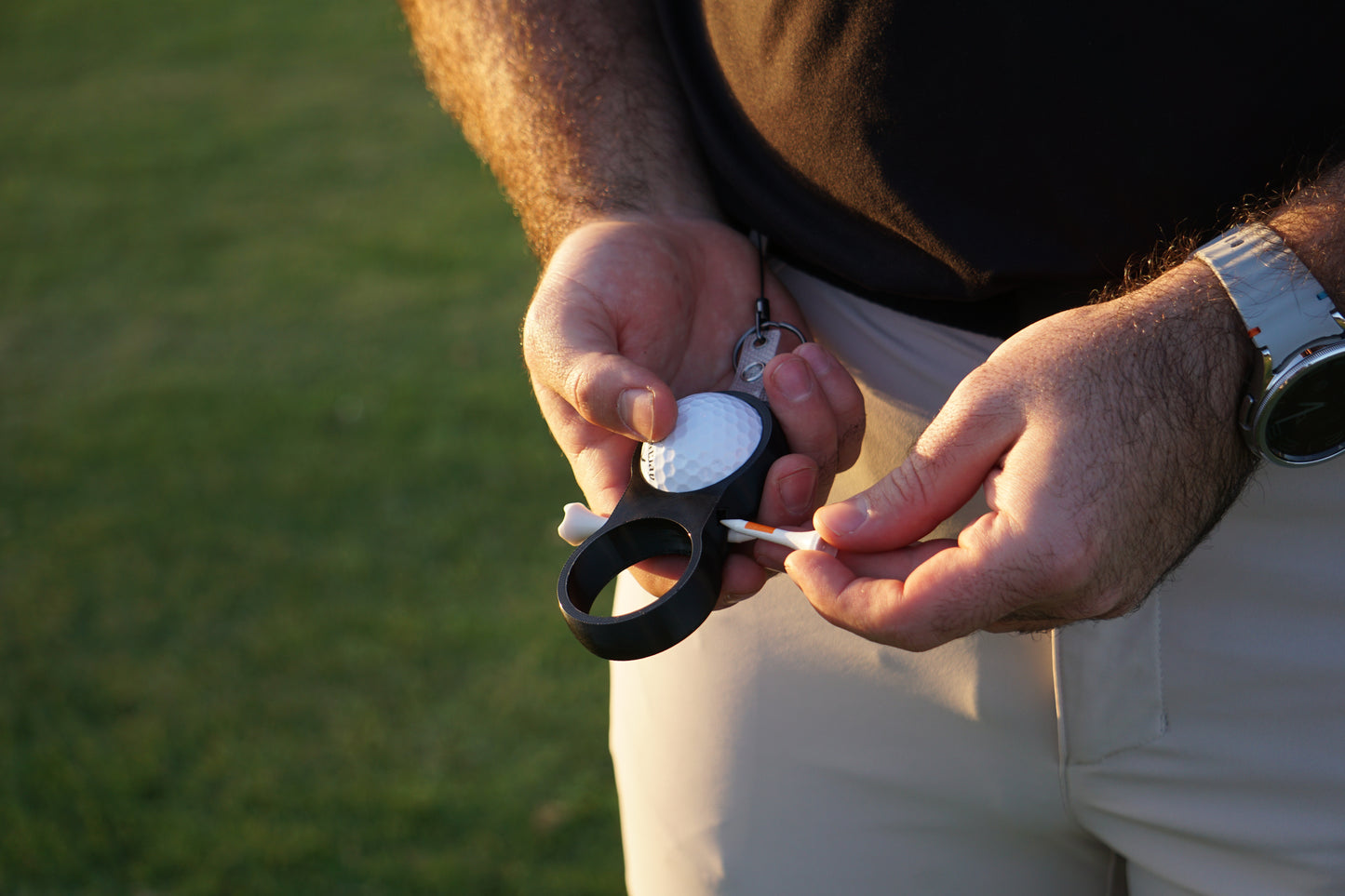 Golf Ball & Tee Holder Clip β Quiver Caddy for Golfers, Attaches to Belt or Golf Bag, Easy Access Golf Accessories Organizer